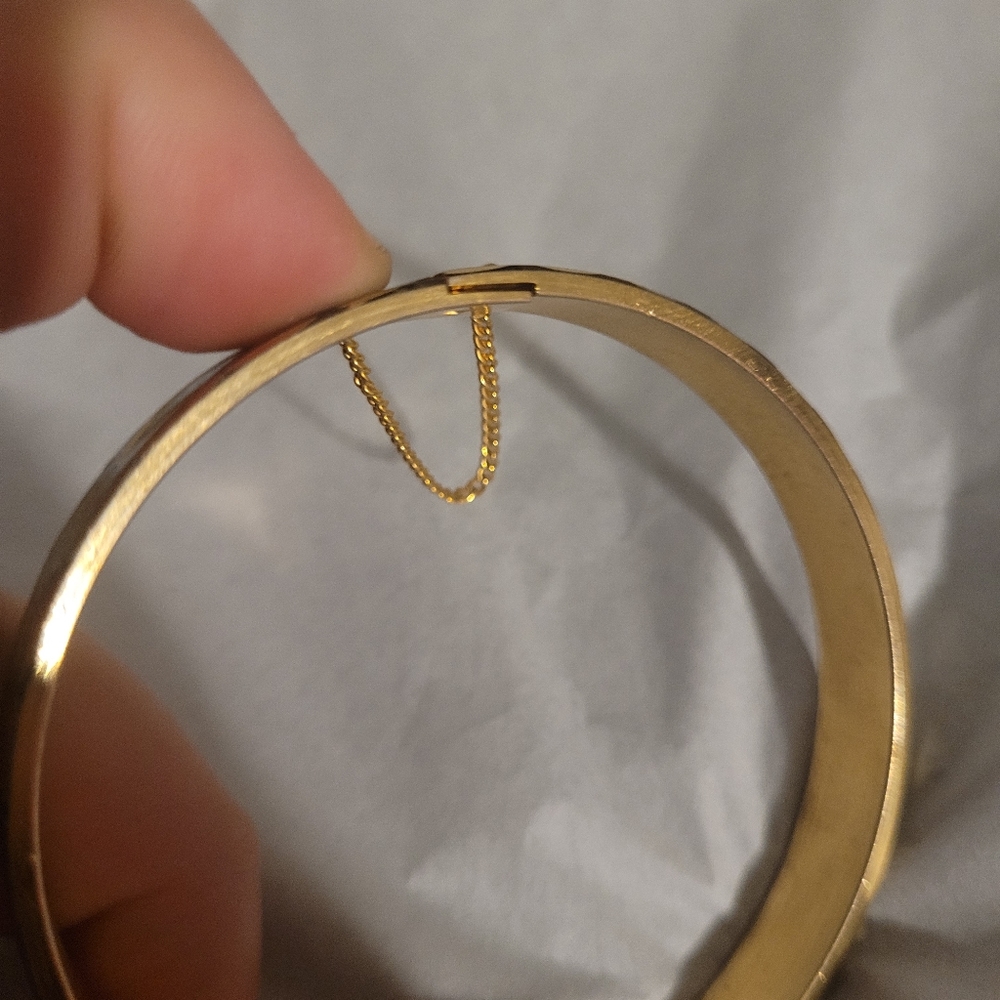 Gold Black Diamond Color Bracelet - Picture 6 of 9